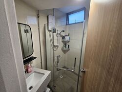 Regent Grove (D23), Condominium #589723301